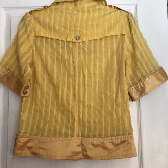 Button down Shirt - Picture 2 of 4